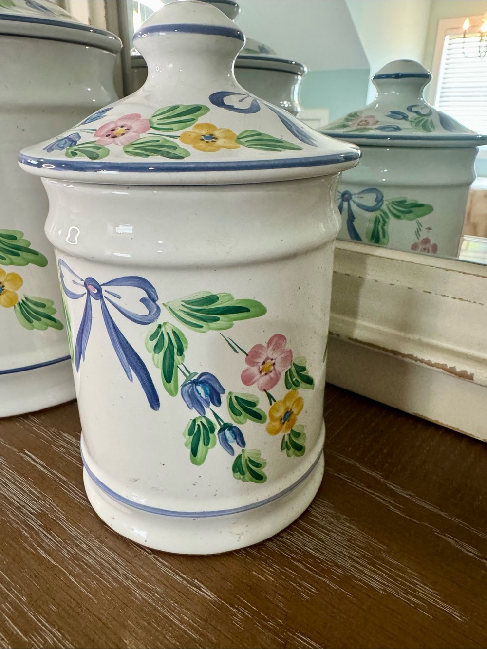 Herend Pottery Floral Ceramic Canister Set - Blue Bow Accent Vintage - Picture 6 of 9
